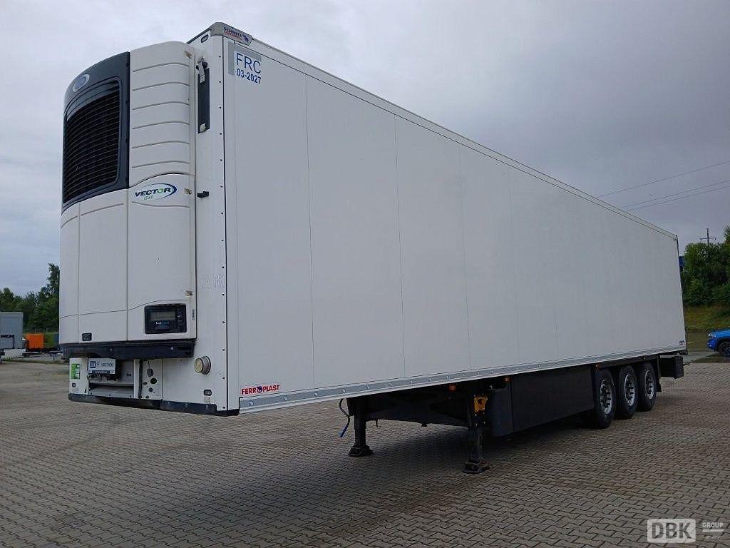 SCHMITZ-CARGOBULL SKO 24 (33021)